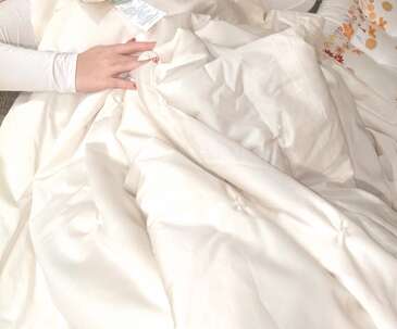 White Lotus Home GOTS Organic Wool Duvet - Non Washable White Lotus Home GOTS Organic Wool Duvet - Non Washable